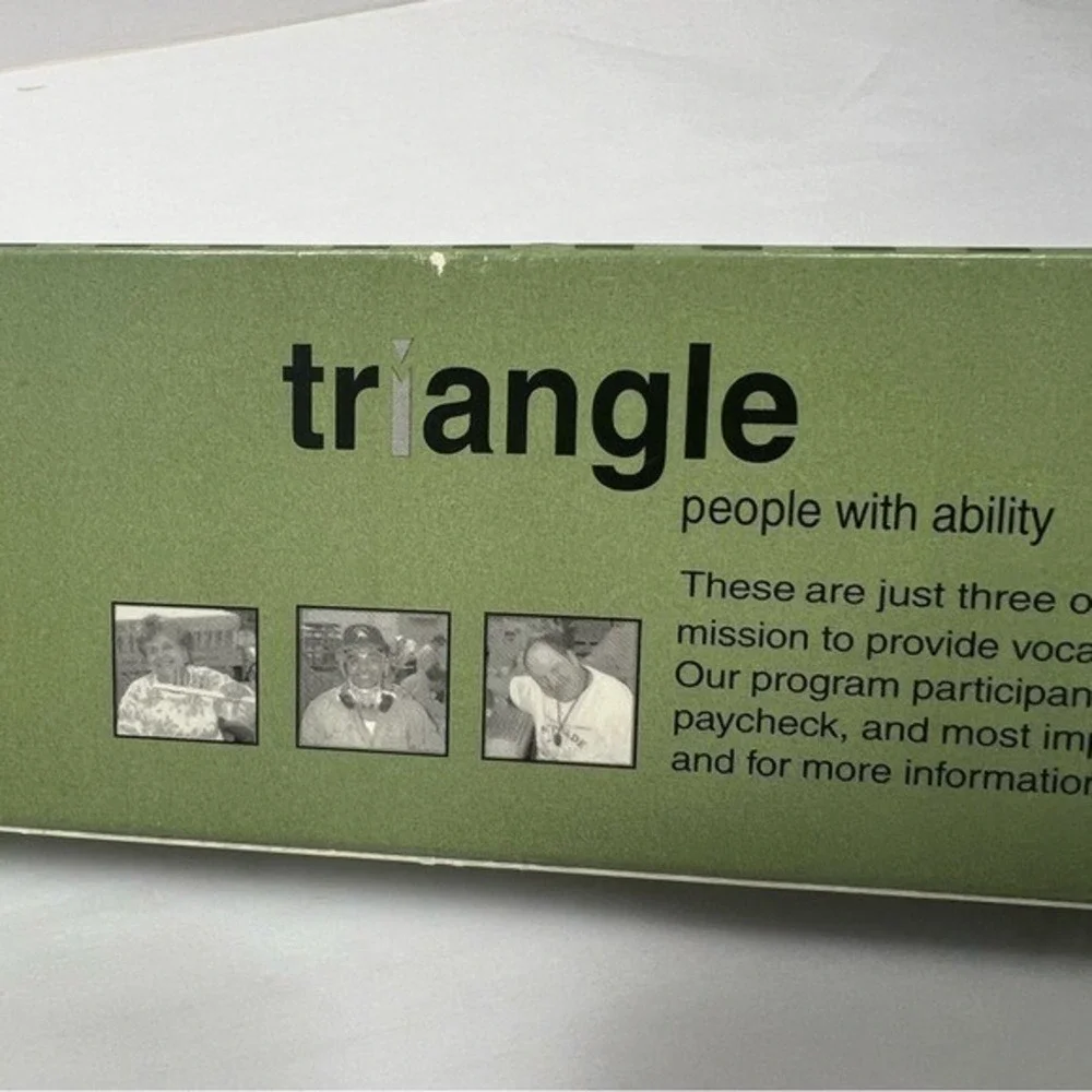 Triangle Inc. tie and‎ belt rack - new in the box
